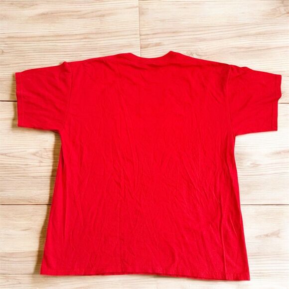 Peanuts Christmas Snoopy Shirt Top Extra Large XL Red Snowflake Sledding - Picture 4 of 7